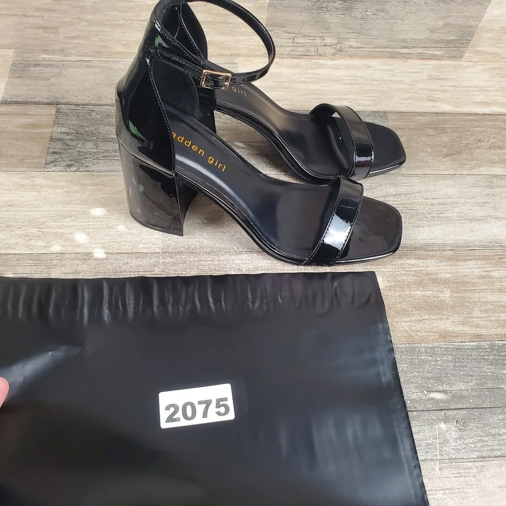 Madden Girl Star Womens Platform Sandal Sz 9 M Black Patent Leather Ankle Strap